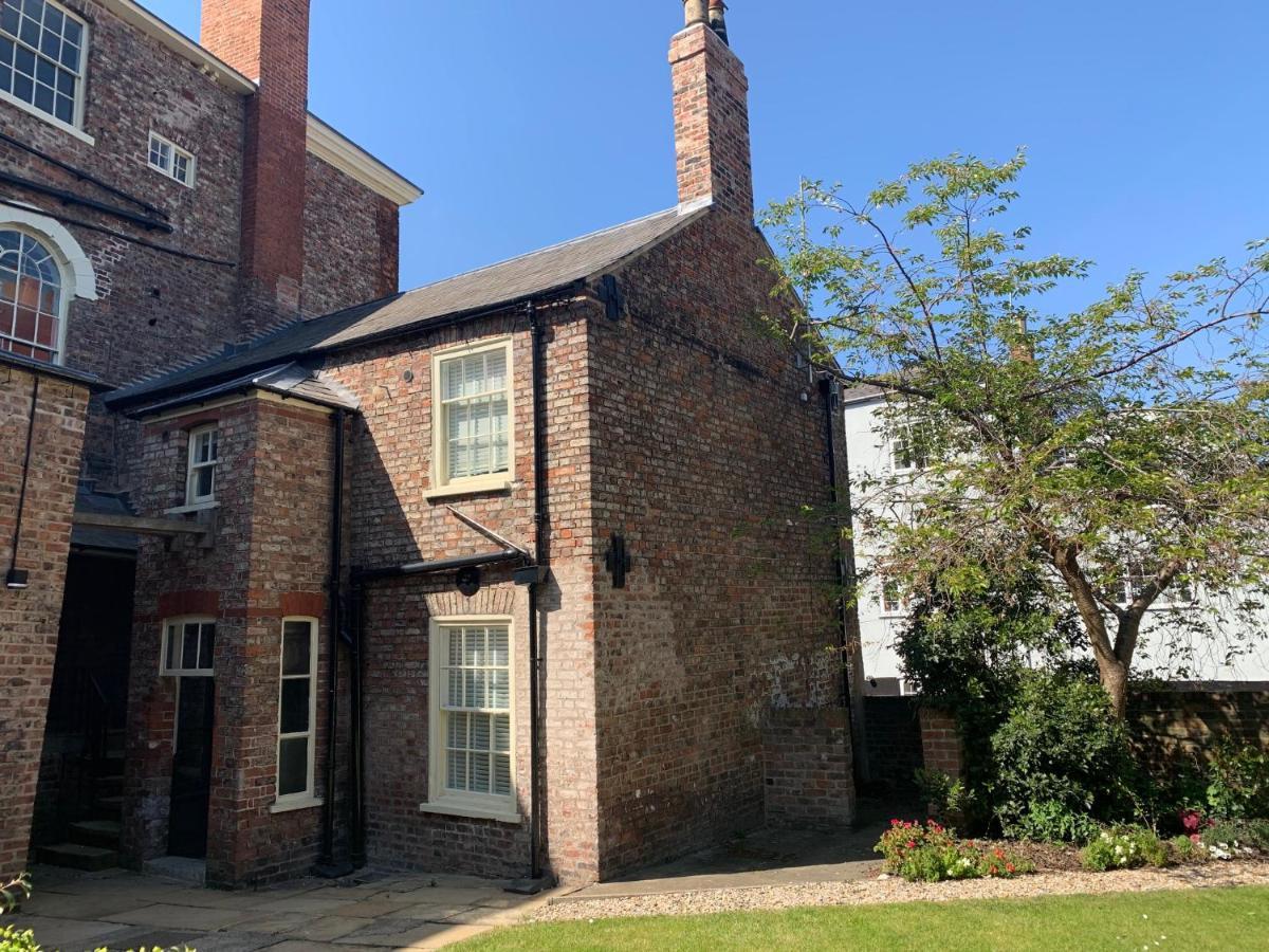 Walmgate Cottage York Exterior foto